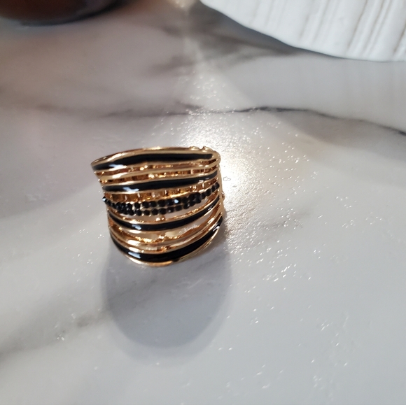 Gold Tone & Black Jewels Stretch Band Ring Stack Look  💥3 for $24💥 - Picture 4 of 16
